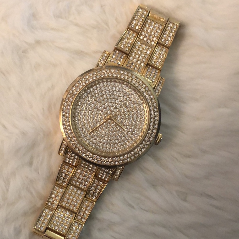 Gold tone bling watch in excellent preowned condition